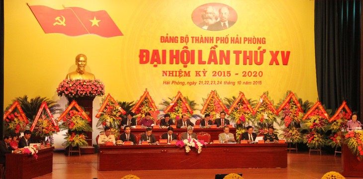 Party and State leaders participate in local Party Congresses - ảnh 2